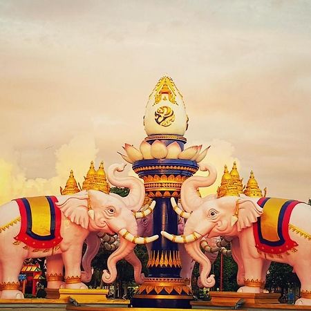 Buorana Hostel Chonburi Ngoại thất bức ảnh