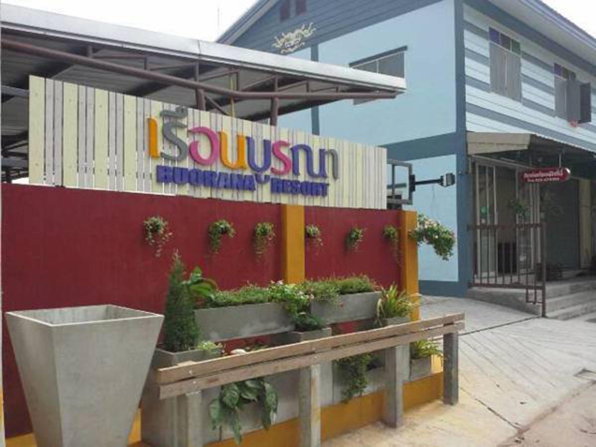 Buorana Hostel Chonburi Ngoại thất bức ảnh