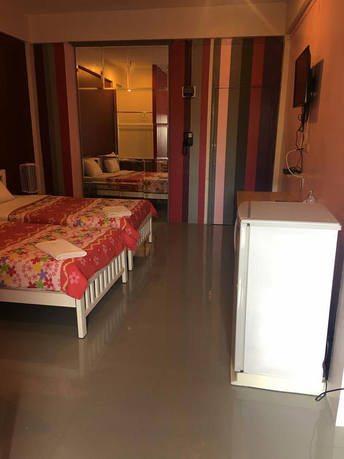 Buorana Hostel Chonburi Ngoại thất bức ảnh