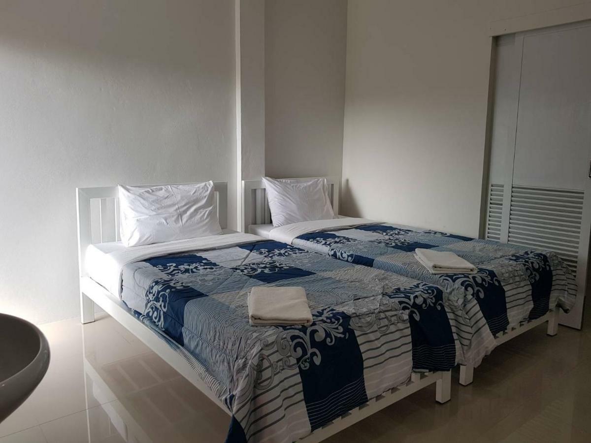 Buorana Hostel Chonburi Ngoại thất bức ảnh